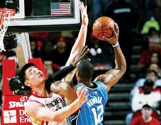 个子高就能打NBA？2米29中锋只有次轮行情，姚明成功几乎是奇迹