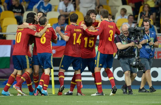 欧洲杯-西班牙4-0意大利成功卫冕 托雷斯传射